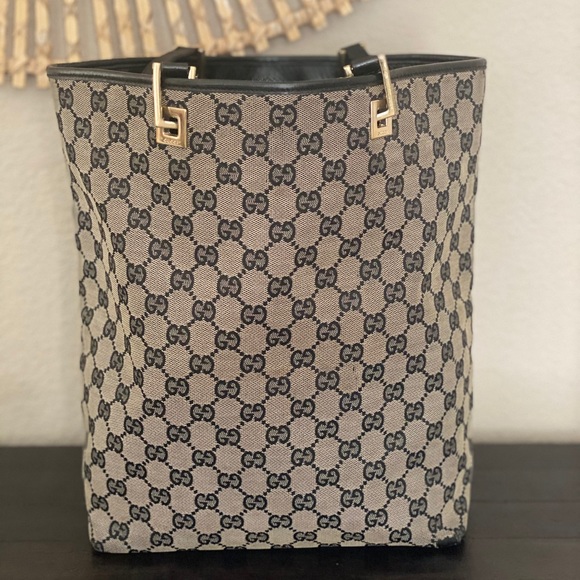 Gucci Handbags - ❌❌SOLD❌❌ Authentic Gucci Tote bag